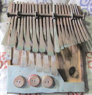 Mbira dzavadzimu A# / Bb Magaya tuning by Tendai Tapfumane , 1 of 10