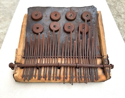 Mbira dzaVaNdau "Danda" type F from near Bubye bridge, Zimbabwe , 6 of 10