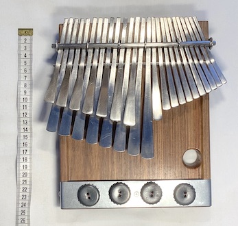 Mbira dzavadzimu (with extra keys) F Nemakonde by Sebastian Pott , 2 of 9