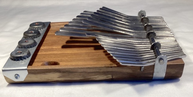 Mbira dzavadzimu (with extra keys) F Nemakonde by Sebastian Pott , 6 of 9