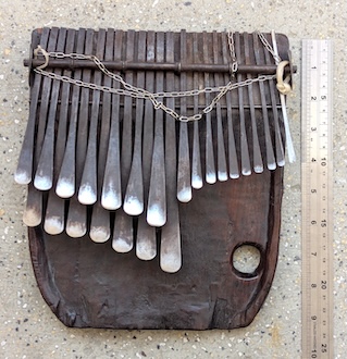 Mbira dzavadzimu F# / Gb Nyamaropa by presum. Power Masimba Gwaravaza , 2 of 8