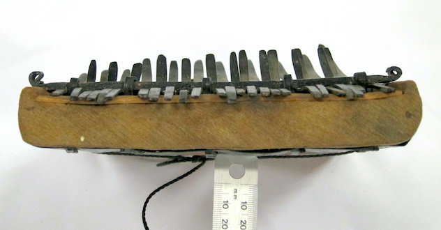 Mbira dzaVaNdau "Danda" type G from Mozambique TIC 134, 8 of 10