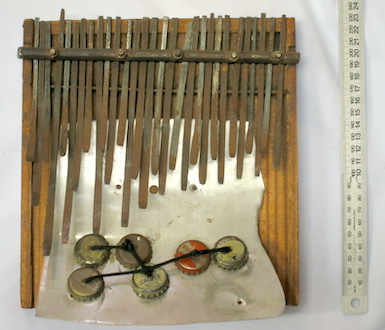 Mbira dzaVaNdau "Danda" type E by Bonisa Sithole TIC 136, 2 of 10